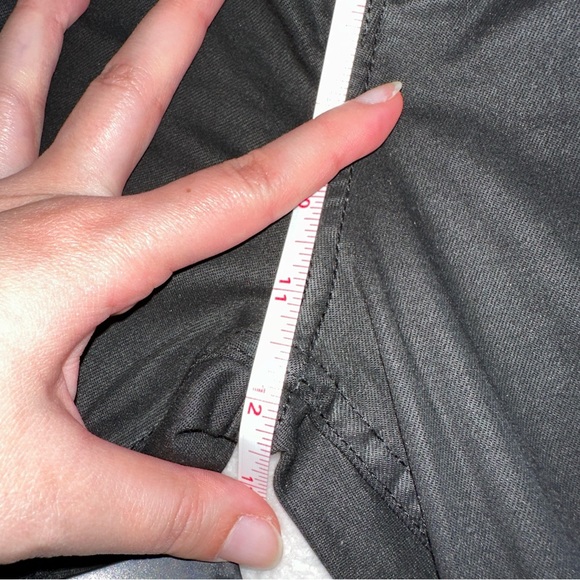 Abercrombie Curve Love Ankle Straight Ultra High Rise in Black - Picture 4 of 6